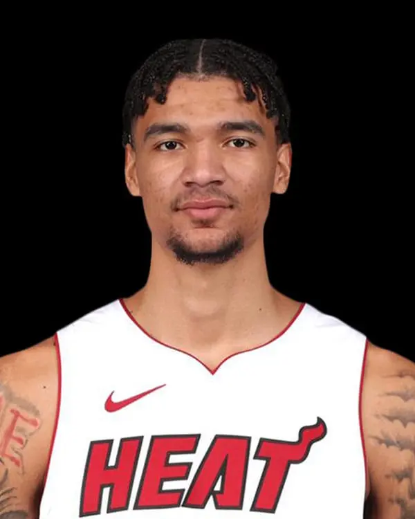 迈阿密热火迎NBA季后赛关键赛；集结日强势反弹；信心回归；资深球员宣示担当的简单介绍