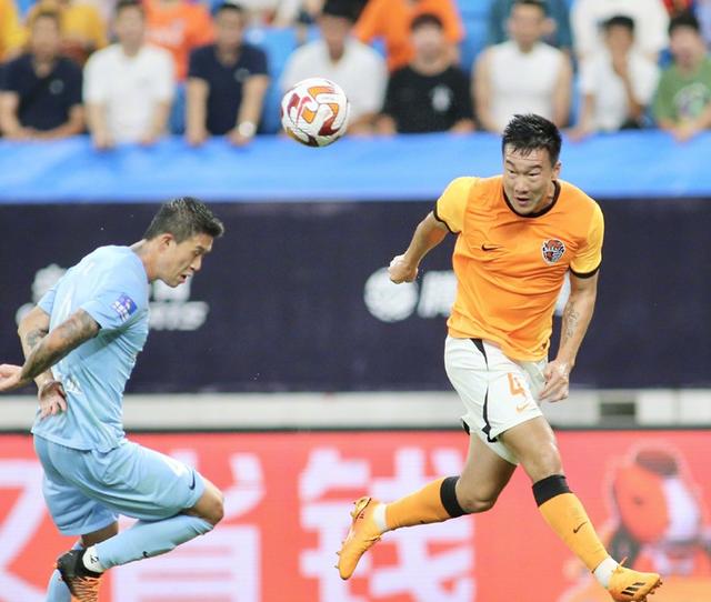 关于清晨里尔调整名单以备中超,伤情更新环节打磨,管理层满意,阵容厚度经受考验的信息 关于清晨里尔调整名单以备中超,伤情更新环节打磨,管理层满意,阵容厚度经受考验的信息